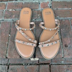 NYC Madden Stud Studded Strappy Sandals Size 10M NEW